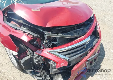 2013 Nissan Altima 2.5 S z USA, uszkodzony, nr VIN 1N4AL3AP5DC292313